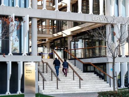 La Ciutat BBVA, seu corporativa del Grup Banco Bilbao Vizcaya Argentaria a Espanya.