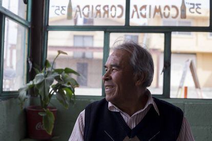 Gilberto Nabor, en su cocina, en San José Chiapa.