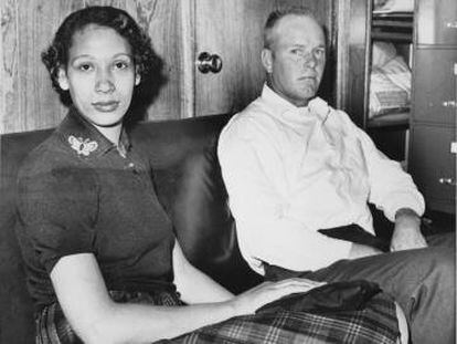 La pareja de Mildred y Richard Loving que llevó a los tribunales la prohibición de casarse para parejas interraciales.