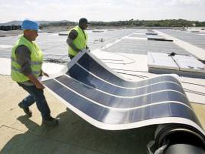 El objetivo de los organizadores es congregar a un sector pujante como el de las energías renovables y la eficiencia energética en una plataforma de negocios para buscar nuevas inversiones e intercambios comerciales. EFE/Archivo