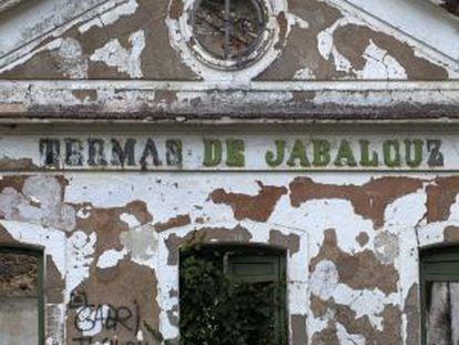 Fachada del edificio de las antiguas termas de Jabalcuz en Jaén.
