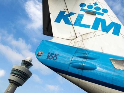 Un avi&oacute;n de la aerol&iacute;nea KLM. 