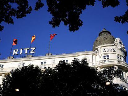 La c&uacute;pula del emblem&aacute;tico hotel Ritz de Madrid, en la Plaza de la Lealtad.