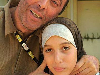 Abdel-Hakim Boufrioua con su hija Dunia.