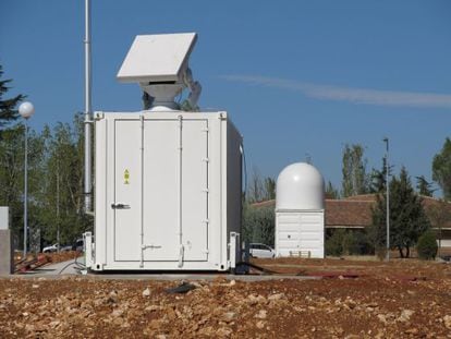 El radar experimental de la ESA en Santorcaz (Madrid) para ensayar métodos de detección de basura espacial.