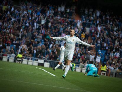 Bale celebra el primero de sus dos goles al Celta.