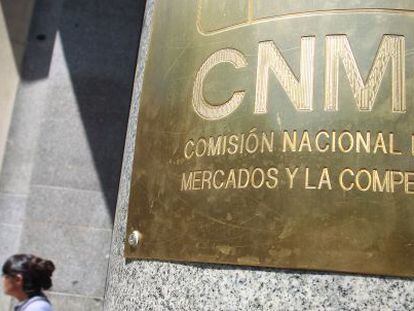 La CNMC desautoriza la bajada de la luz decidida por Industria