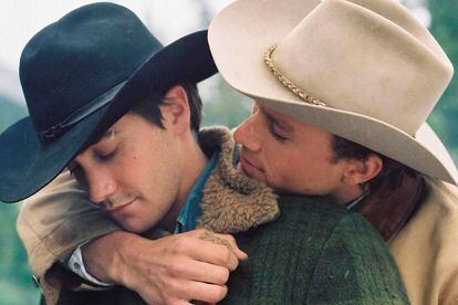 "Ojalá supiera como renunciar a ti”.

	 

	(¿Quién había dicho que los rudos vaqueros no sentían las penas del amor? ¿No tenían el 'corazón partío'? Brokeback Mountain, Ang Lee, 2005)