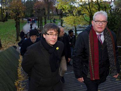 Carles Puigdemont y Pol van den Driessche en Brujas.