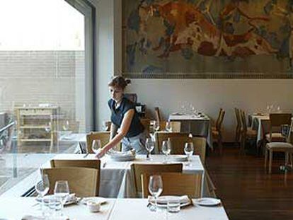 Minotauro (en la fotografía) y Kalypso son los dos comedores de un nuevo restaurante doble en Madrid.