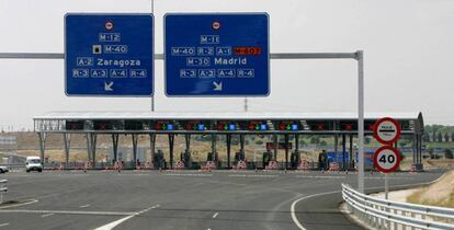 Cabinas de peaje de la autopista madrileña M-12.