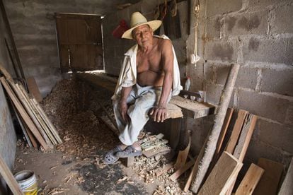 Reyes Arias Román, uno de los chontales beneficiados por el proyecto de los “camellones”, en Tucta.