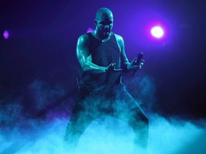 Drake act&uacute;a en el O2 Arena el pasado 10 de marzo, en Londres. 