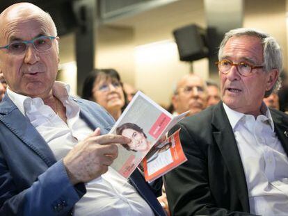 Josep Antoni Duran, a la izquierda, y Xavier Trias, ayer en el acto electoral de CiU en Nou Barris.