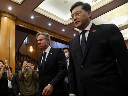 El ministro de Exteriores chino, Qin Gang, en una de sus últimas apariciones públicas, el pasado 18 de junio, junto al secretario de Estado estadounidense, Antony Blinken, en Pekín.