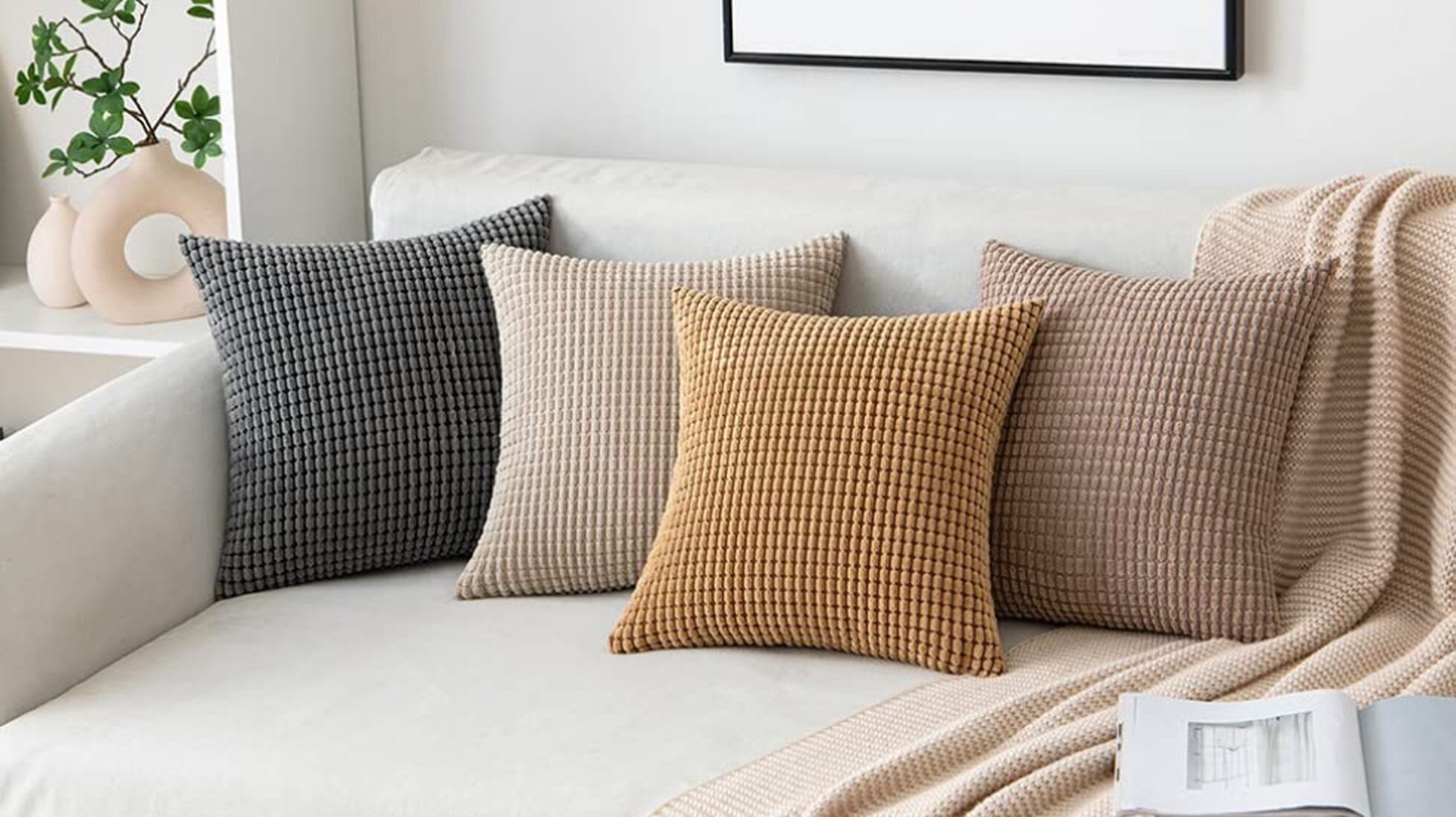 Estos cojines para el sofá con relleno incluido son perfectos para renovar  la decoración del hogar, Estilo de vida, Escaparate