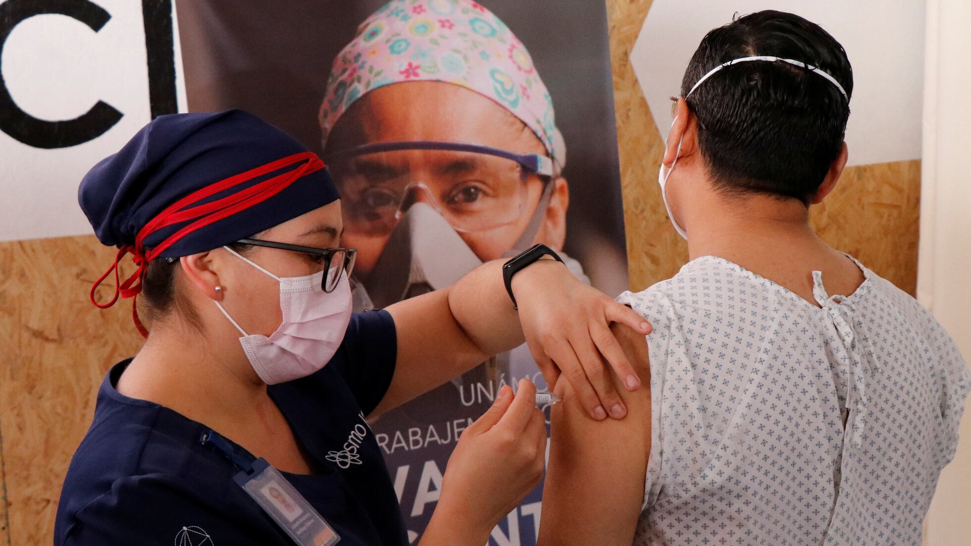 Covid 19 Mexico Recibe Dos Millones De Dosis De La Vacuna Cansino Contra El Coronavirus El Pais Mexico