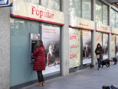 Oficina del banco Popular en la calle Genova de Madrid