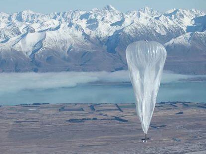 Uno de los globos sobrevolando Nueva Zelanda.