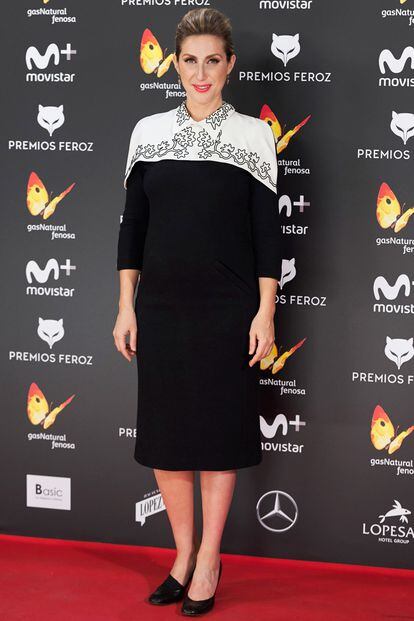 Cecilia Freire acudió embarazada y nominada por su papel en la serie Velvet.