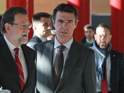 El presidente del Gobierno, Mariano Rajoy, y el ministro de Industria Jos&eacute; Manuel Soria