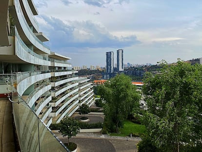 Vista del edificio en el que Luis Cresencio Sandoval compró un apartamento.