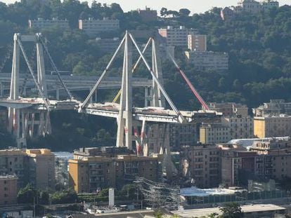 Vista del puente Morandi de Génova un año después de su derrumbe.