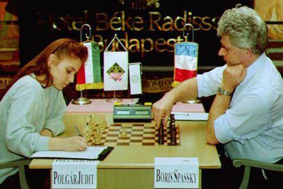 Judit Polgar (izquierda), en 1993.