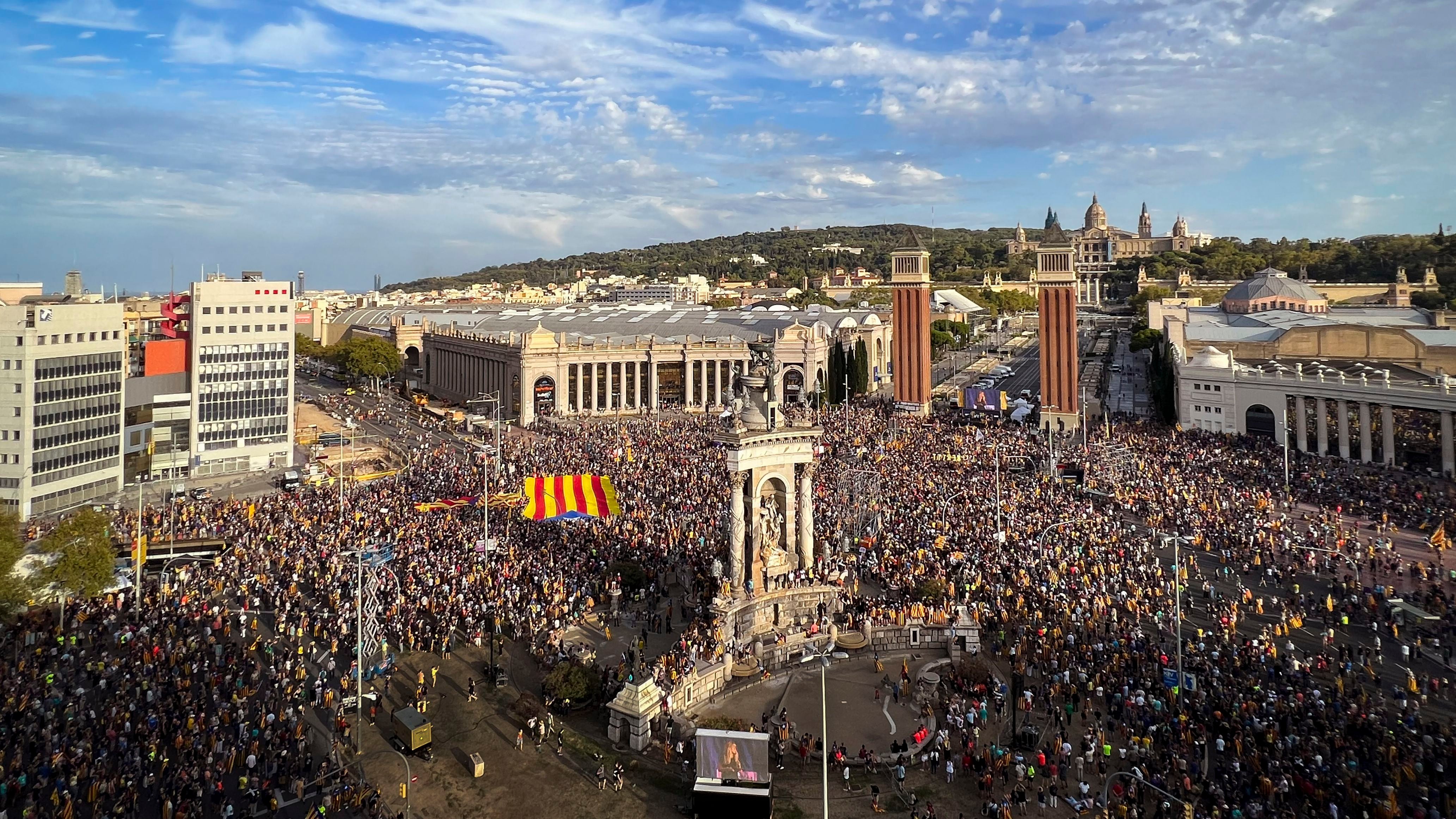 Manifestación en la Plaça de Espanya de Barcelona por la Diada.