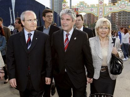 El expresidente de la Generalitat José Montilla y Francisco García Prieto en la Feria de Abril en el Fórum en 2008.