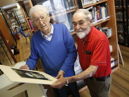 Leopoldo Zugaza (izquierda) y Ram&oacute;n Serras, fundadores del Photomuseum de Zarautz.