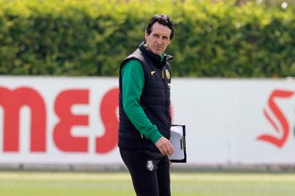 El entrenador del Villarreal, Unai Emery, este martes en el entrenamiento.