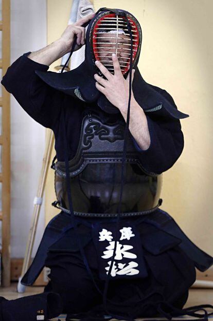 El sensei Nagamatsu se prepara para un combate.