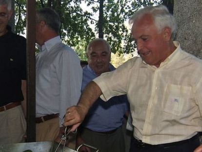 Baltar, con billletes de 500 euros en el bolsillo, en 2006.