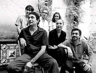 Delante, de izquierda a derecha, Agustí Villaronga, Lydia Zimmermann y Antonio Chavarrías. Detrás, Aram González, Isaac P. Racine y Mariona Castillo.