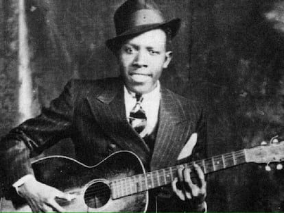 El músico Robert Johnson en una imagen sin datar, cortesía de Sony.