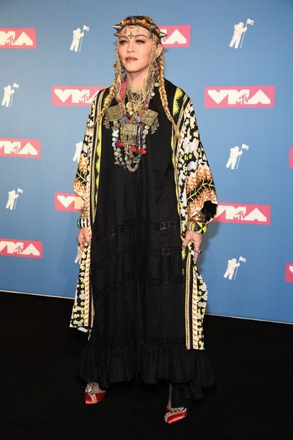 Madonna, que no posó en la alfombra roja pero sí en backstage y que participó en la gala para ofrecer un homenaje a Aretha Franklin.