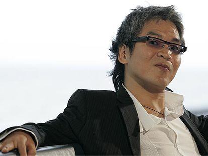 Im Sang-Soo , realizador de <i>Orae doin jung won (El viejo jardín).</i>