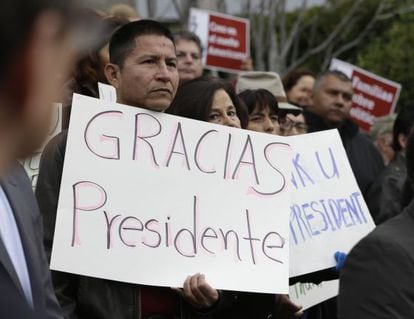 Manifestación para celebrar las medidas de Obama, el viernes en Sacramento.