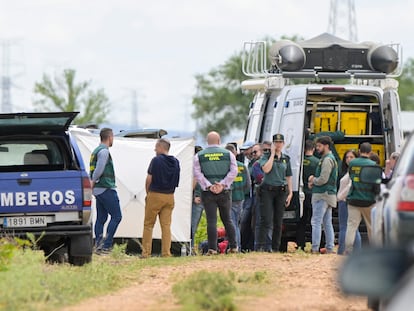 La Guardia Civil inspecciona un pozo ubicado en Manzanares (Ciudad Real) en busca del cuerpo del empresario Jesús María González Borrajo.