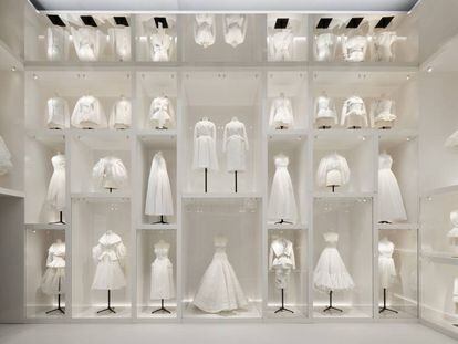 La muestra 'Christian Dior, diseñador de Sueños', del museo Victoria & Albert, en Londres. 