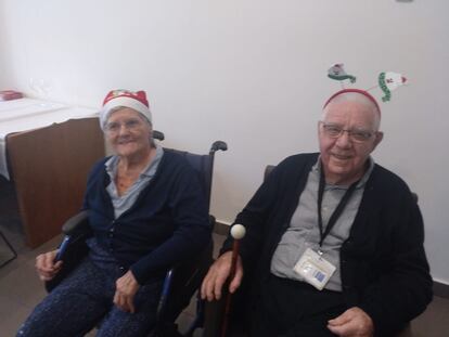Cesárea Andrés y Alfonso Ariza en la residencia Caser de La Moraleja (Madrid) en las Navidades de 2019.