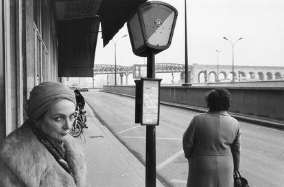 ‘18 horas. Puente de Bercy. París’ (1979), de Claude Dityvon. Cortesía del artista / MACK y MEP.