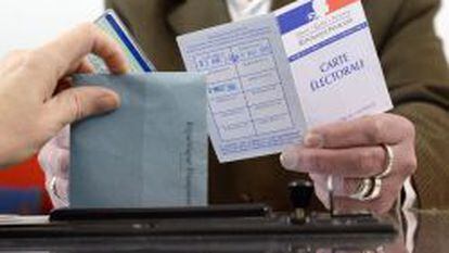 Revés electoral de los socialistas franceses en las elecciones municipales