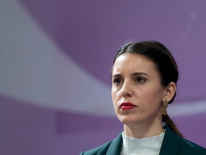 La ministra de Igualdad, Irene Montero, durante una rueda de prensa su ministerio, el 27 de enero en Madrid.