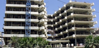 Viviendas en construcci&oacute;n en Estepona (M&aacute;laga). EFE/Archivo