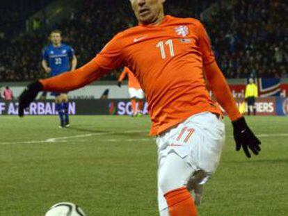 Robben, en un moneto del Islandia-Holanda.