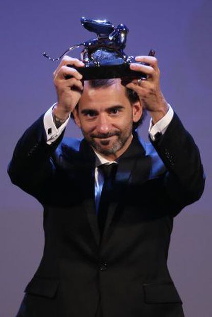 Pablo Trapero, premiado con el León de Plata por 'El clan'.