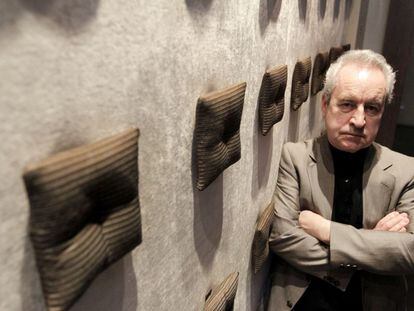 Banville, en un hotel de Madrid en 2011 | CARLOS ROSILLO
