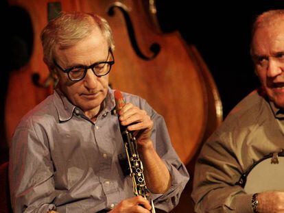 Woody Allen i la New Orleans Jazz Band, en una actuació a Barcelona.